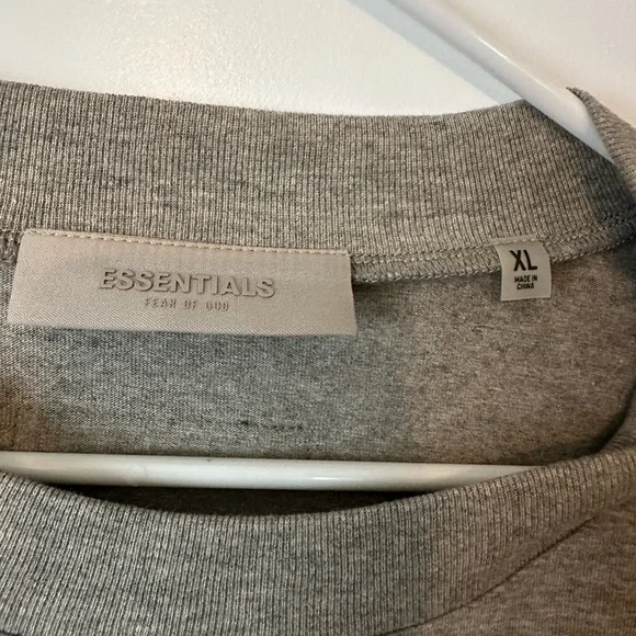 Essentials Fear of God Dark Oakmeal shirt, XL***NWT*** - Picture 4 of 7